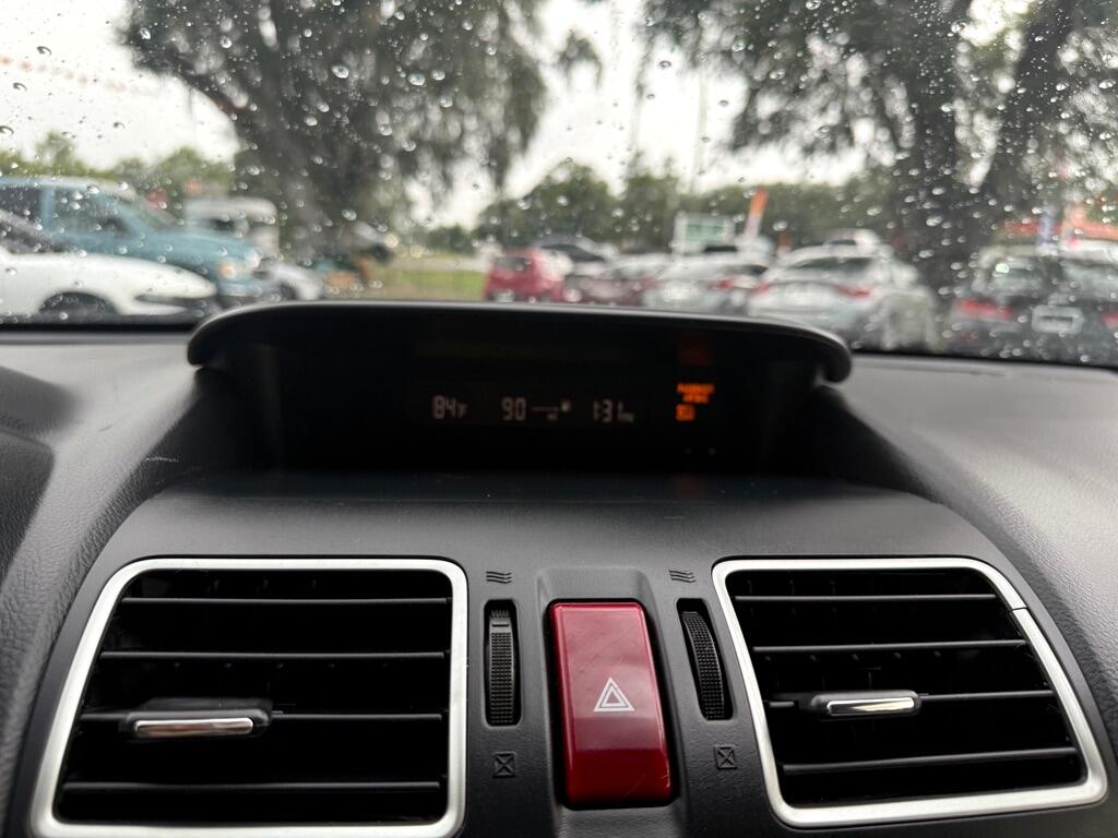 Subaru Crosstrek 2.0i Limited PZEV CVT 2017 Subaru Crosstrek 2.0i Limited PZEV CVT 2017