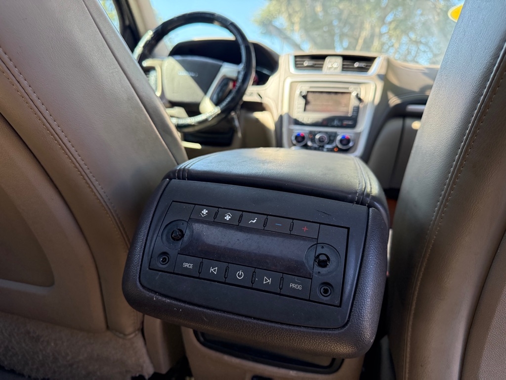 GMC Acadia Denali FWD 2015 GMC Acadia Denali FWD 2015