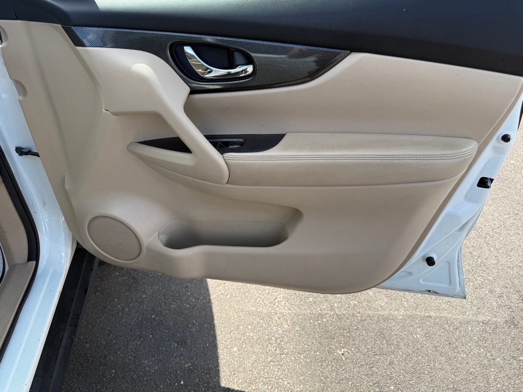 Nissan Rogue S 2WD 2015 Nissan Rogue S 2WD 2015