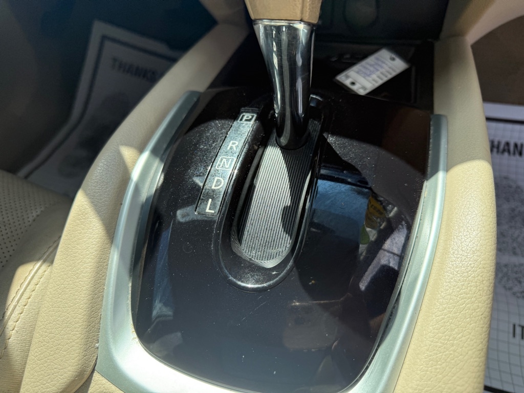 Nissan Rogue S 2WD 2015 Nissan Rogue S 2WD 2015