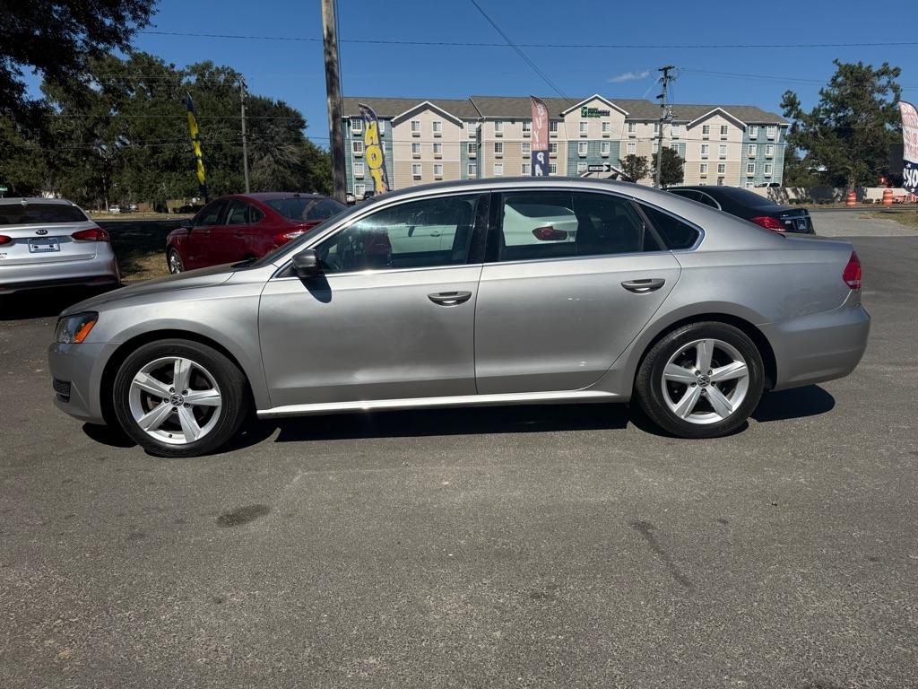 Volkswagen Passat 2.5L SE AT 2013