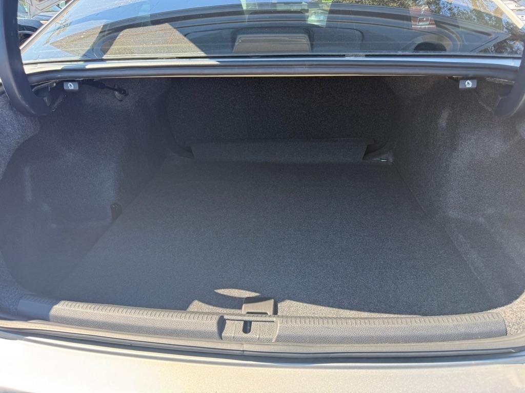 Volkswagen Passat 2.5L SE AT 2013