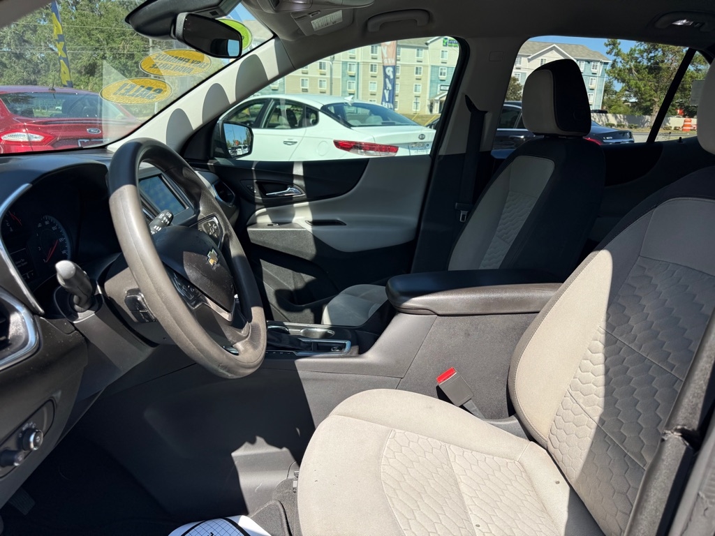 Chevrolet Equinox LS 2WD 2020 Chevrolet Equinox LS 2WD 2020