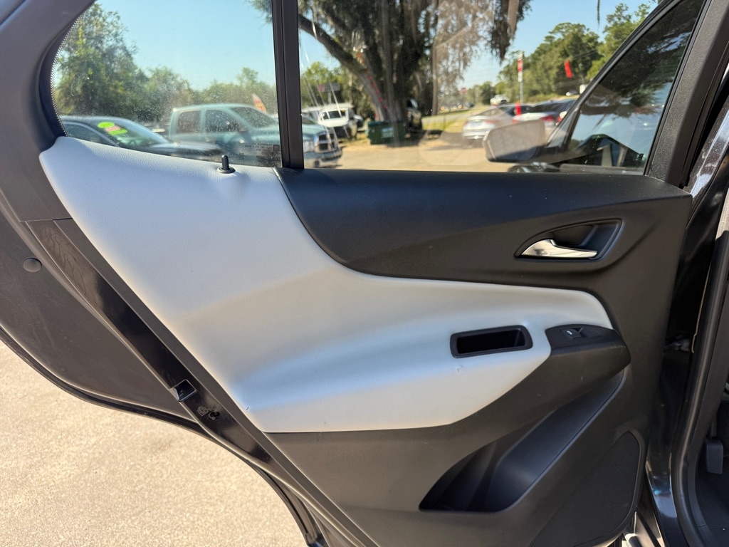 Chevrolet Equinox LS 2WD 2020 Chevrolet Equinox LS 2WD 2020