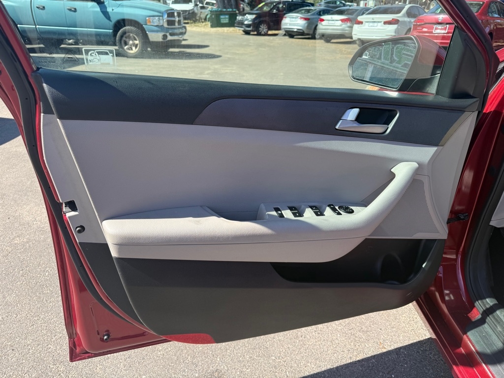 Hyundai Sonata SE 2016 Hyundai Sonata SE 2016