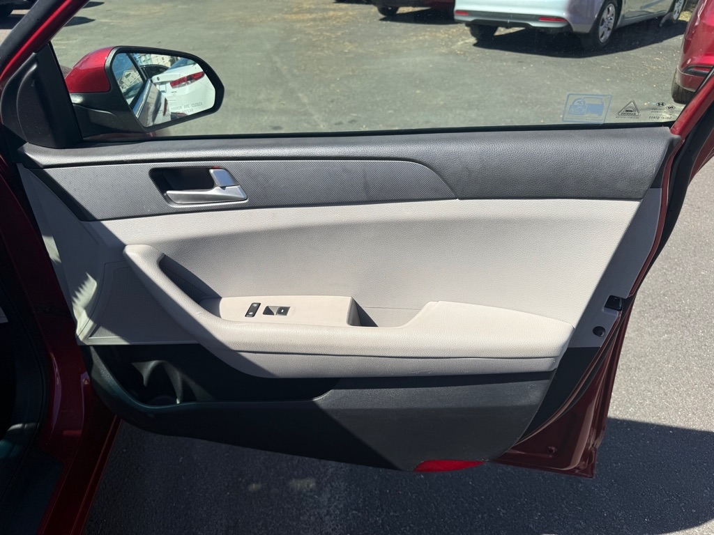 Hyundai Sonata SE 2016 Hyundai Sonata SE 2016