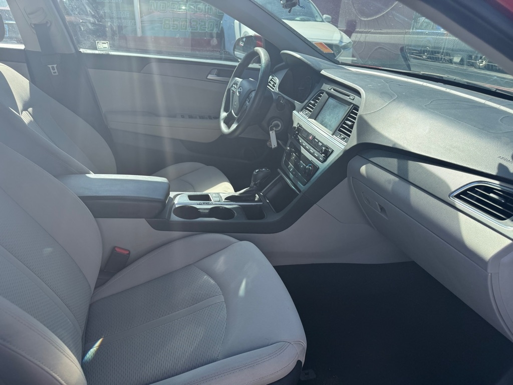 Hyundai Sonata SE 2016 Hyundai Sonata SE 2016