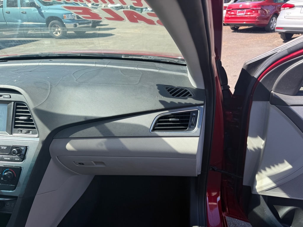 Hyundai Sonata SE 2016 Hyundai Sonata SE 2016