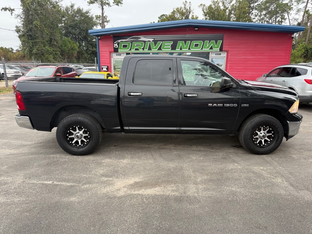 RAM 1500 ST Crew Cab 4WD 2011 RAM 1500 ST Crew Cab 4WD 2011