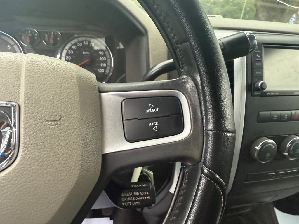 RAM 1500 ST Crew Cab 4WD 2011 RAM 1500 ST Crew Cab 4WD 2011