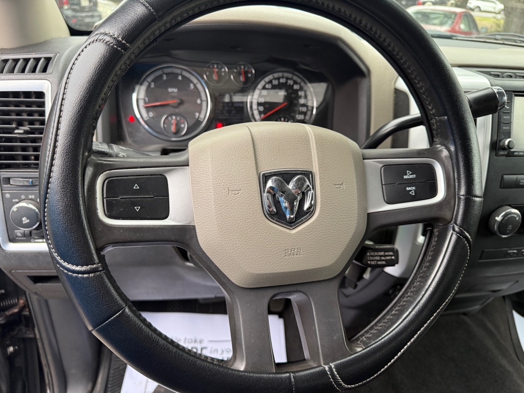 RAM 1500 ST Crew Cab 4WD 2011 RAM 1500 ST Crew Cab 4WD 2011