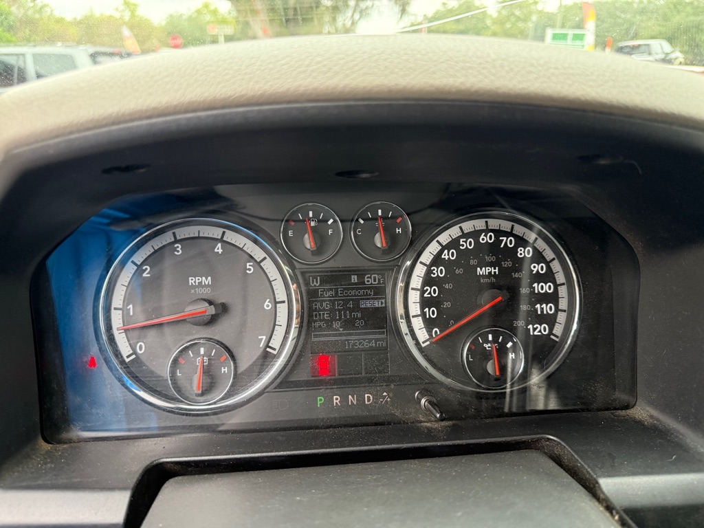 RAM 1500 ST Crew Cab 4WD 2011 RAM 1500 ST Crew Cab 4WD 2011