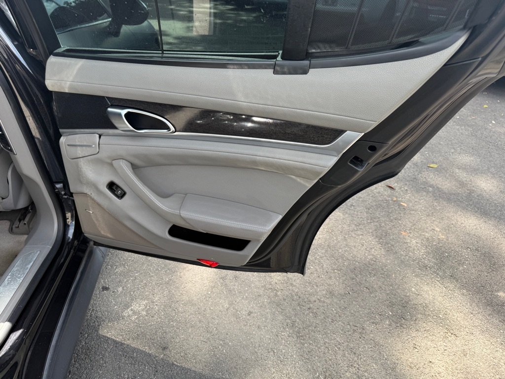 Porsche Panamera 4 2011 Porsche Panamera 4 2011