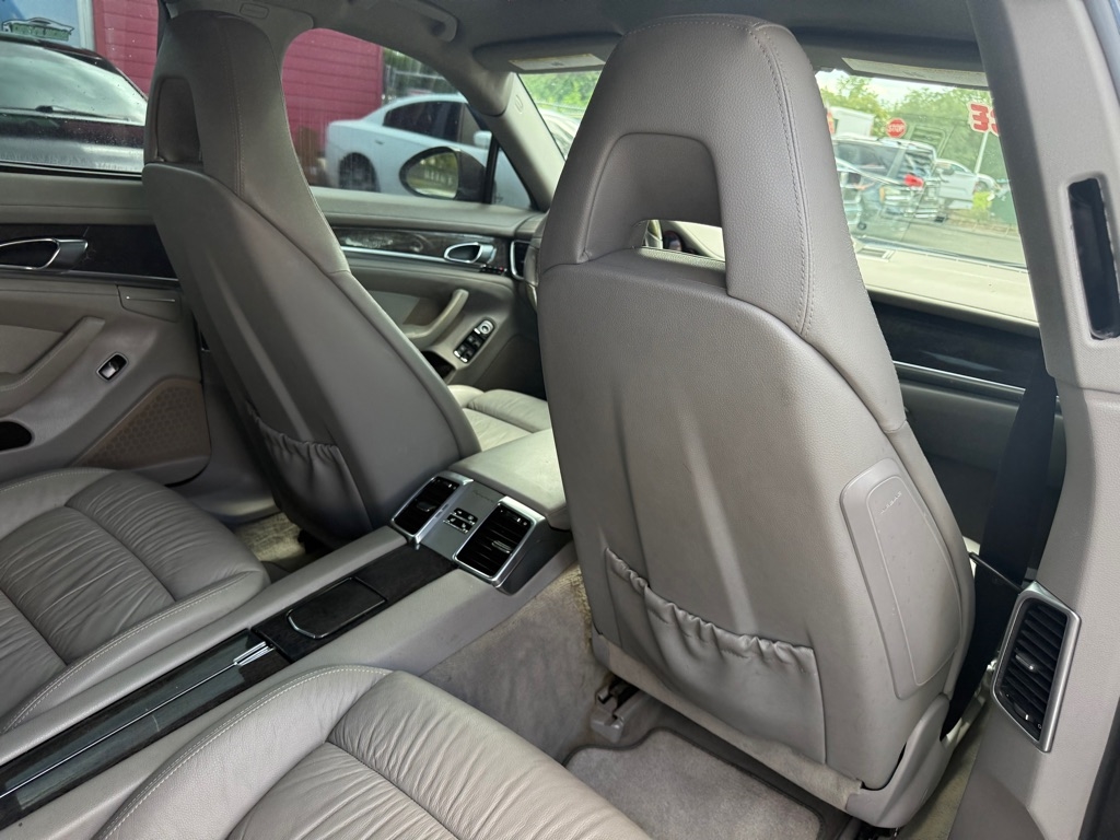 Porsche Panamera 4 2011 Porsche Panamera 4 2011