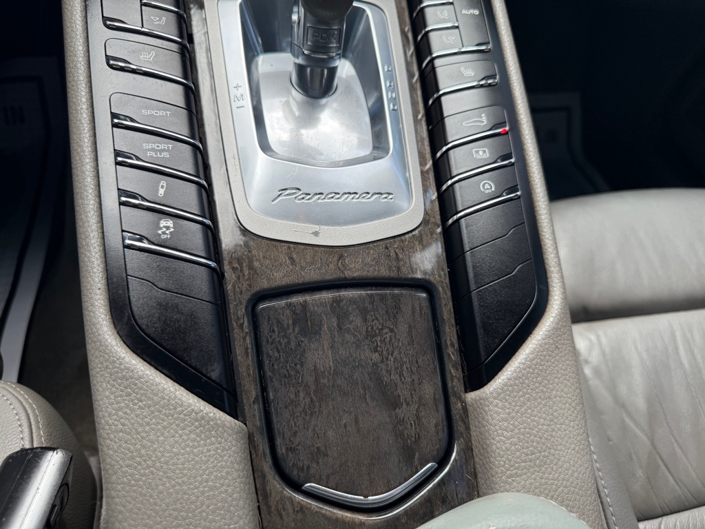 Porsche Panamera 4 2011 Porsche Panamera 4 2011