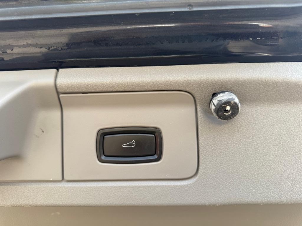 Porsche Panamera 4 2011