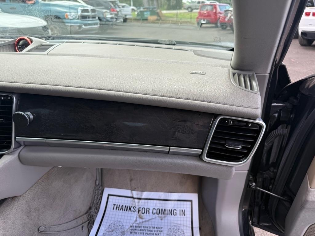 Porsche Panamera 4 2011