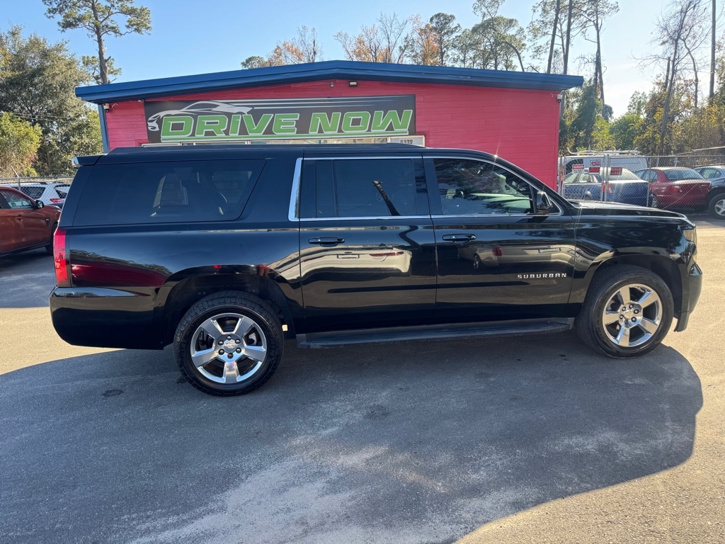 Chevrolet Suburban LT 2WD 2016