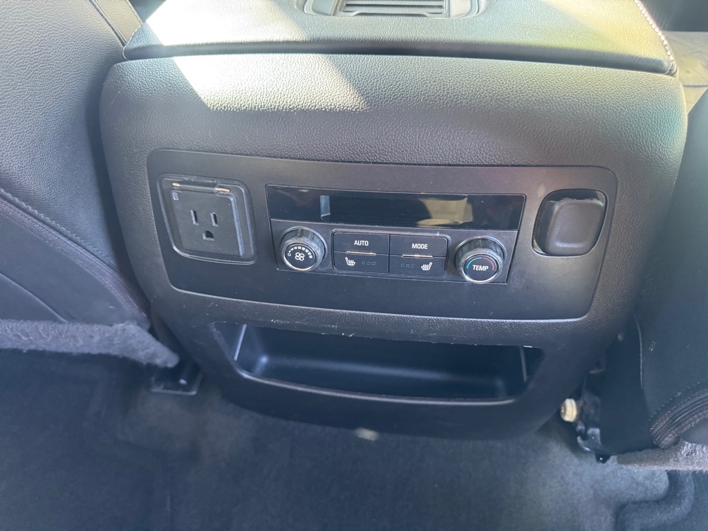 Chevrolet Suburban LT 2WD 2016