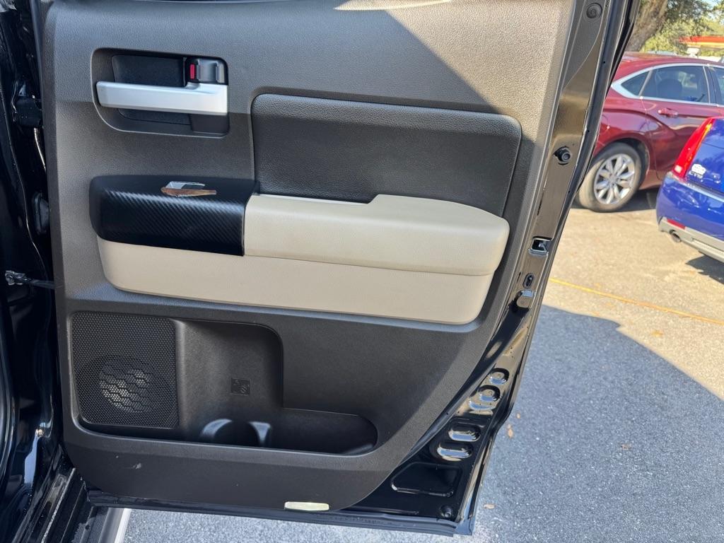 Toyota Tundra Limited Double Cab 5.7L 2WD 2008