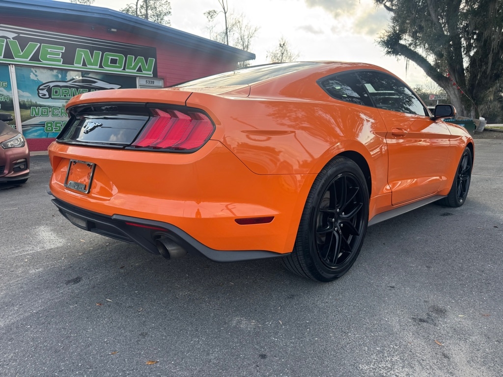 Ford Mustang EcoBoost Coupe 2020