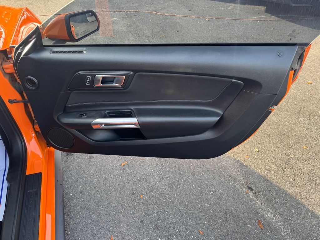 Ford Mustang EcoBoost Coupe 2020