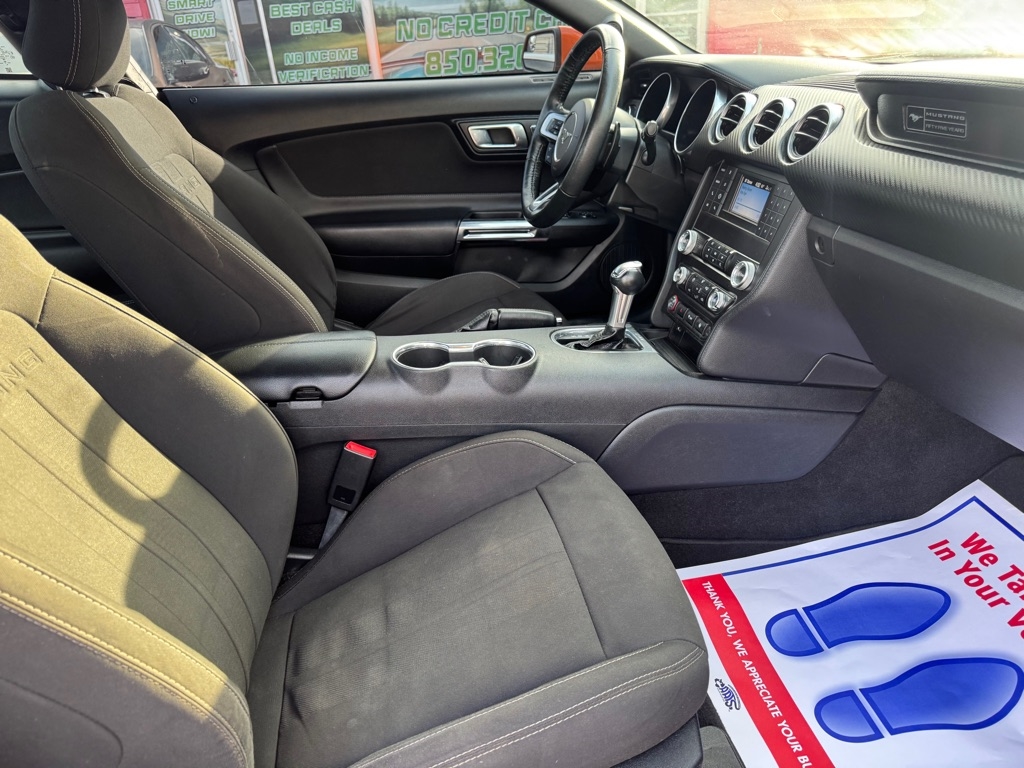 Ford Mustang EcoBoost Coupe 2020