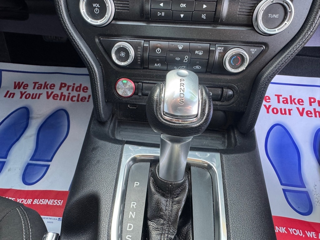 Ford Mustang EcoBoost Coupe 2020