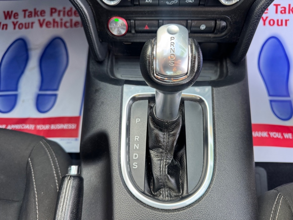 Ford Mustang EcoBoost Coupe 2020