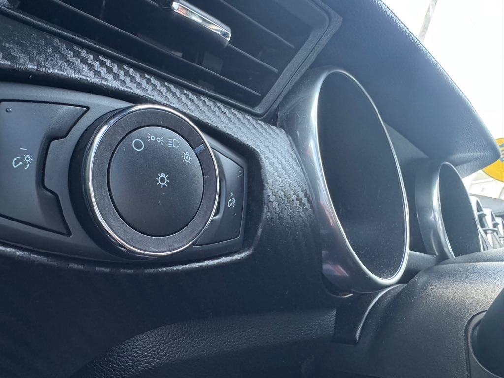 Ford Mustang EcoBoost Coupe 2020