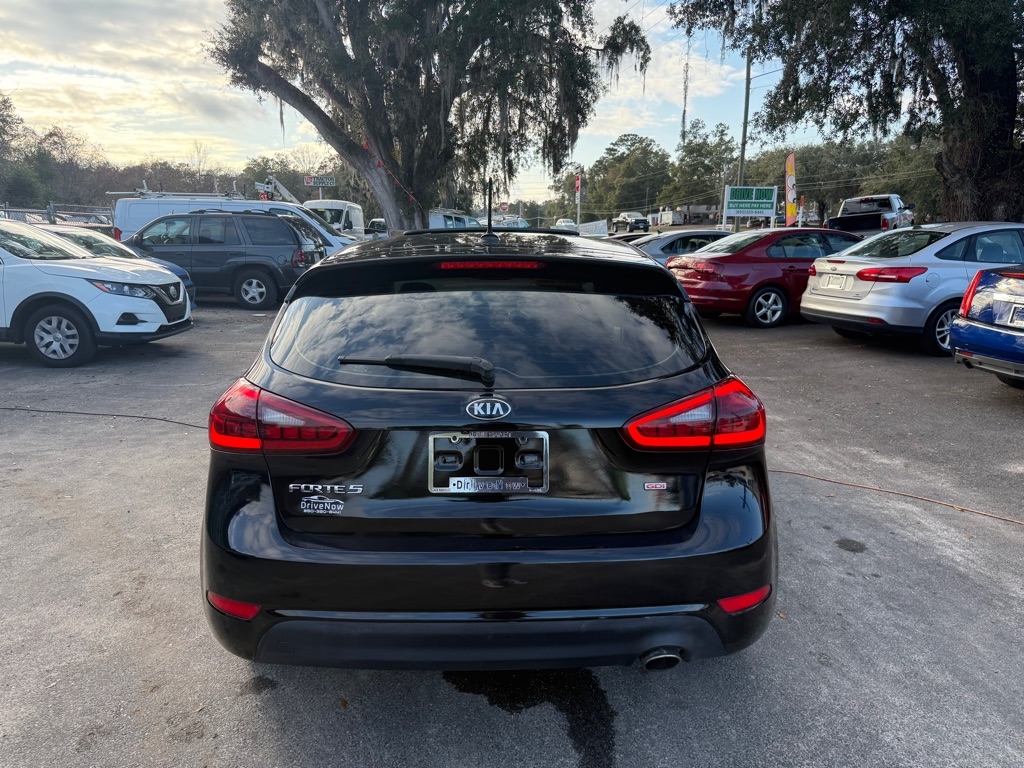 Kia Forte 5-Door EX 2016