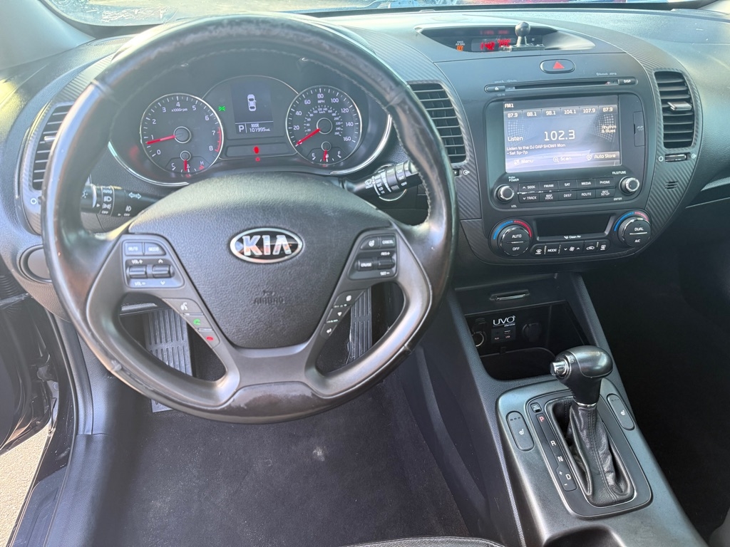 Kia Forte 5-Door EX 2016