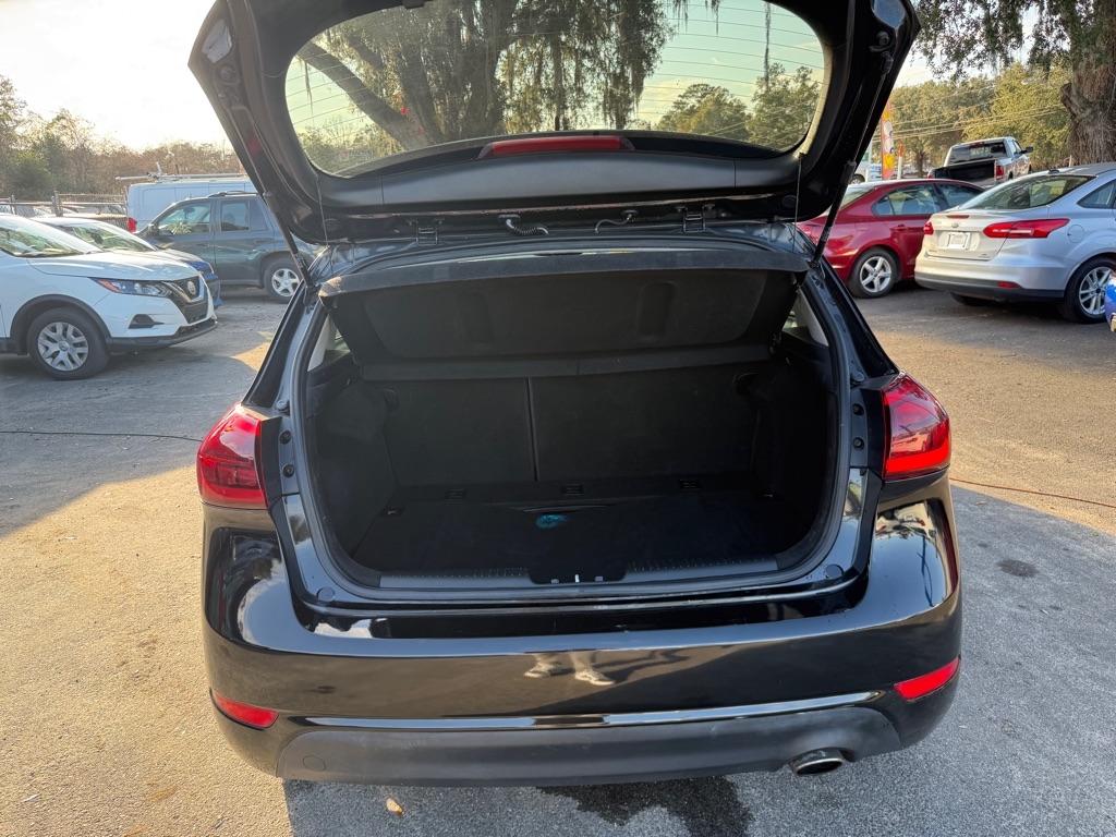 Kia Forte 5-Door EX 2016