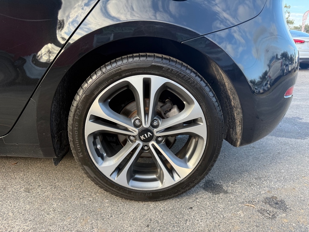 Kia Forte 5-Door EX 2016