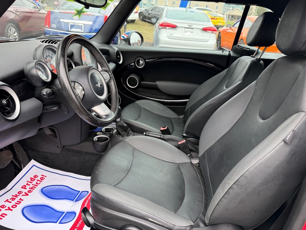 MINI Cooper Convertible 2010