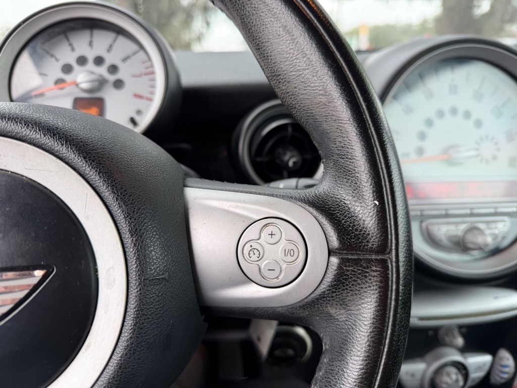 MINI Cooper Convertible 2010