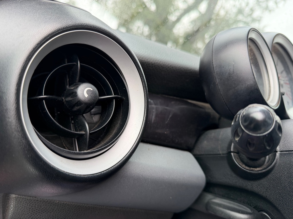 MINI Cooper Convertible 2010