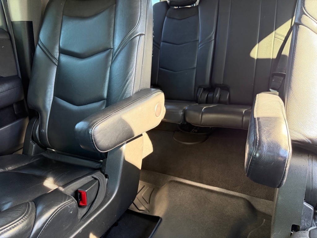 Cadillac Escalade ESV Luxury 4WD 2019