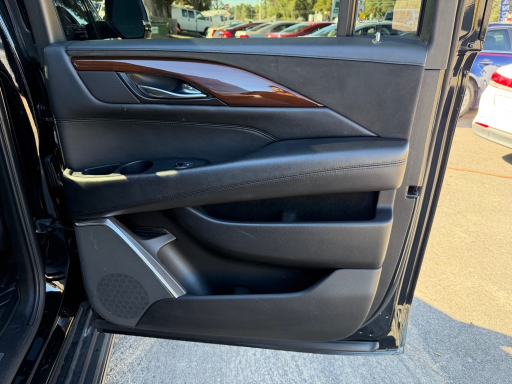 Cadillac Escalade ESV Luxury 4WD 2019