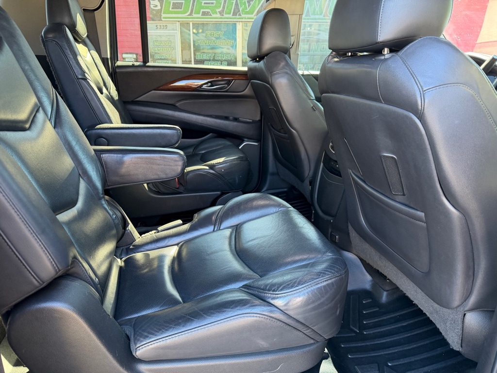 Cadillac Escalade ESV Luxury 4WD 2019