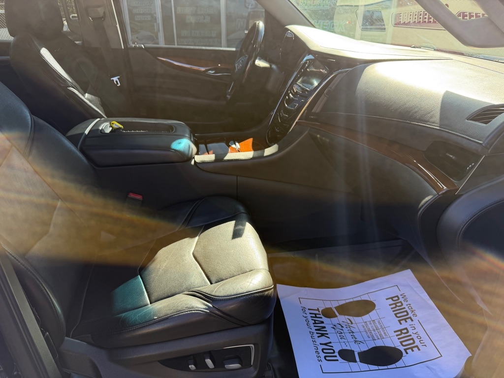 Cadillac Escalade ESV Luxury 4WD 2019