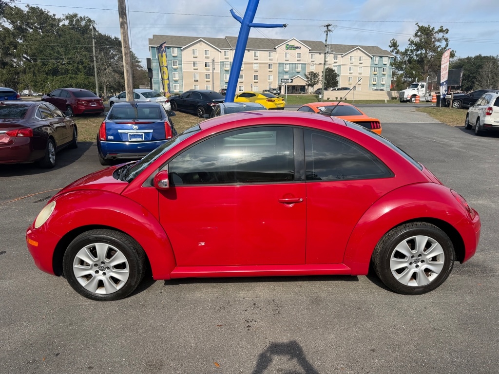 Volkswagen New Beetle S 2008