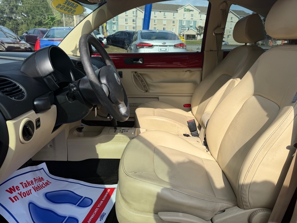 Volkswagen New Beetle S 2008