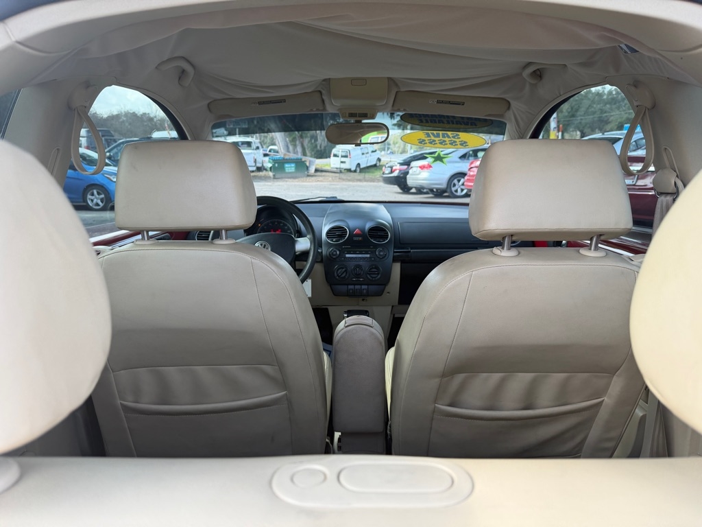 Volkswagen New Beetle S 2008