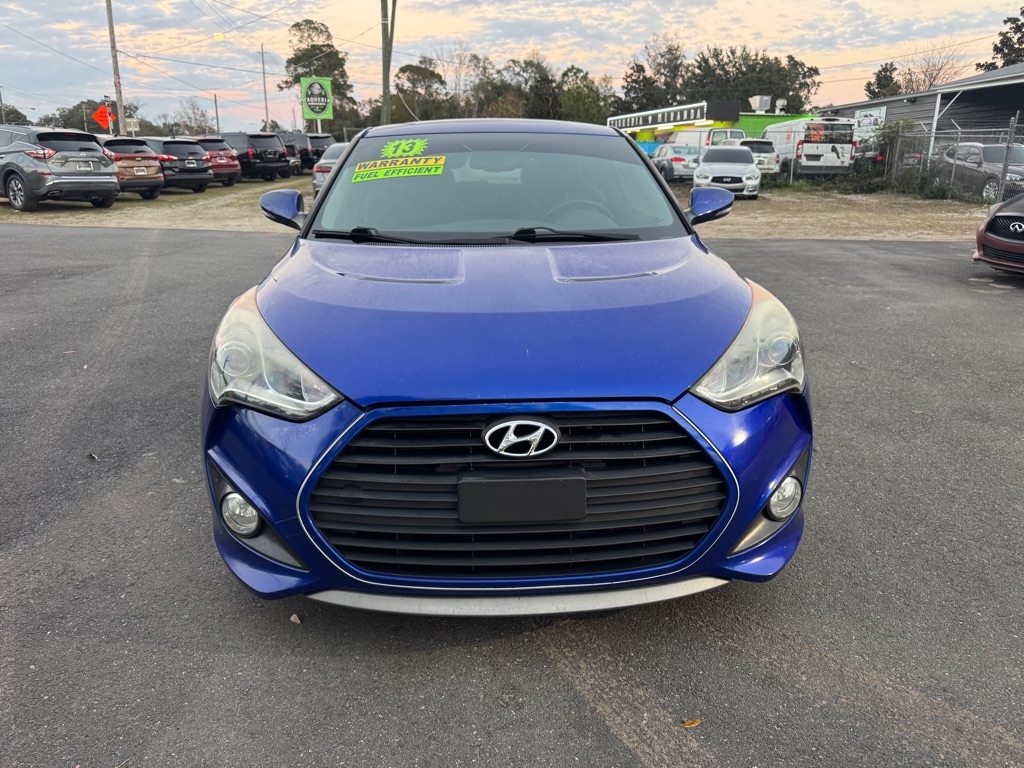 Hyundai Veloster Base 2013