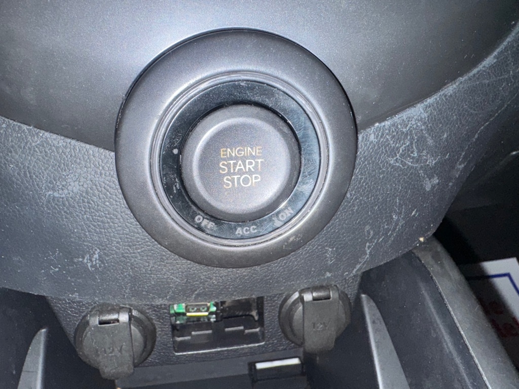 Hyundai Veloster Base 2013