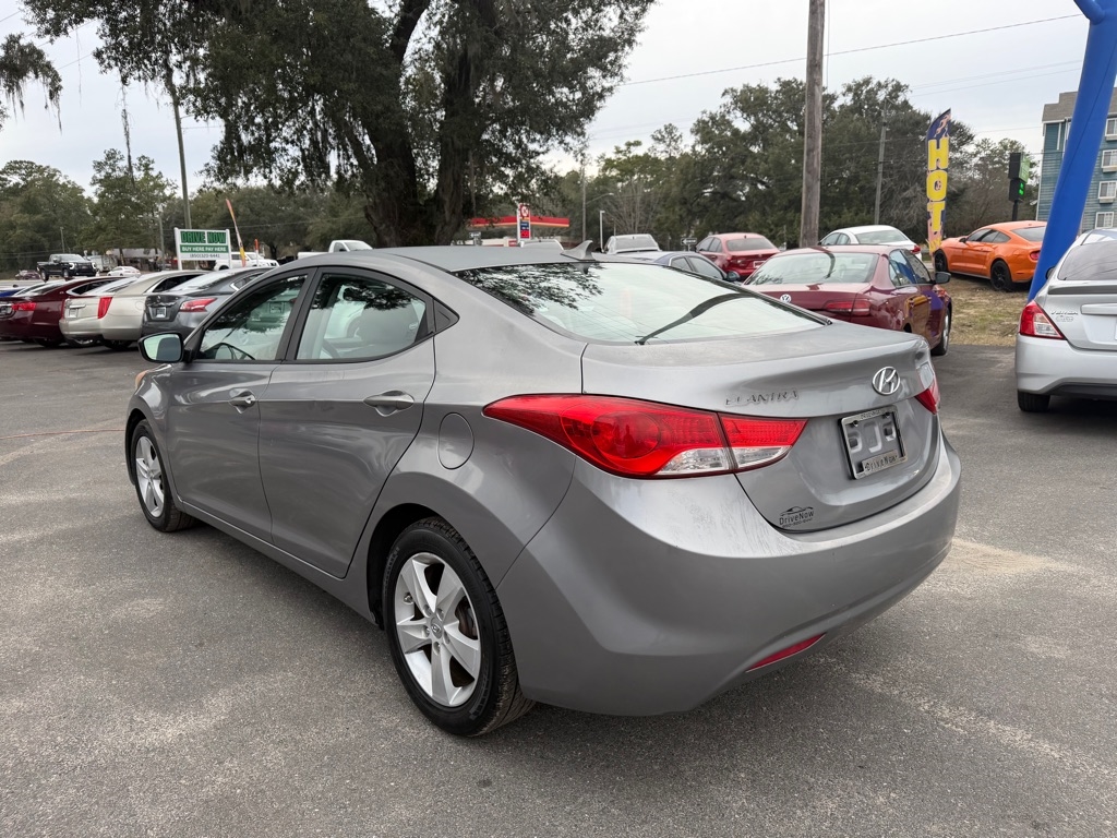 Hyundai Elantra GLS A/T 2011