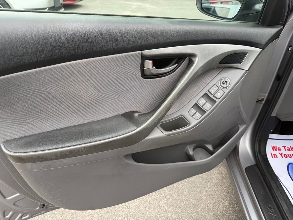 Hyundai Elantra GLS A/T 2011