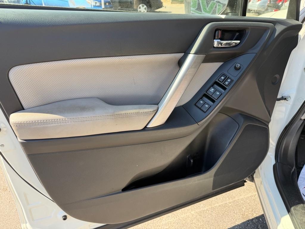 Subaru Forester 2.5i Limited 2016