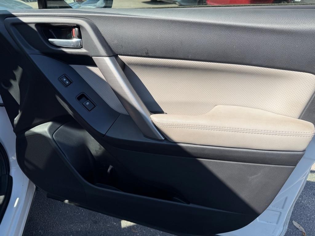 Subaru Forester 2.5i Limited 2016